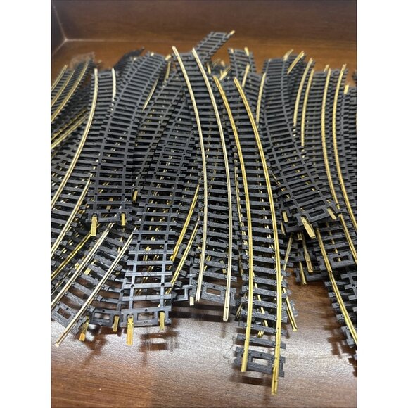 Atlas HO Scale Train Tracks Lot Of 78 pieces Curved Snap brass Tracks - Picture 3 of 8